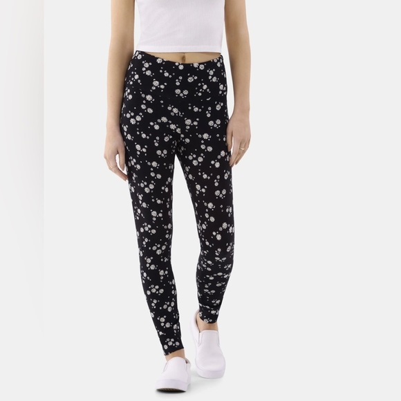 VS Pink M Ultimate Floral Print High waiste Leggings Pockets purple black gray - Picture 1 of 11